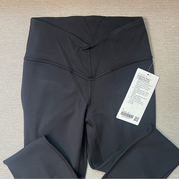 NWT lululemon v waist align 25 - SOLD OUT ONLINE - Picture 4 of 4